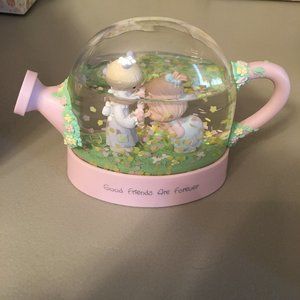 Precious Moments 580805 Good Friends Water Dome